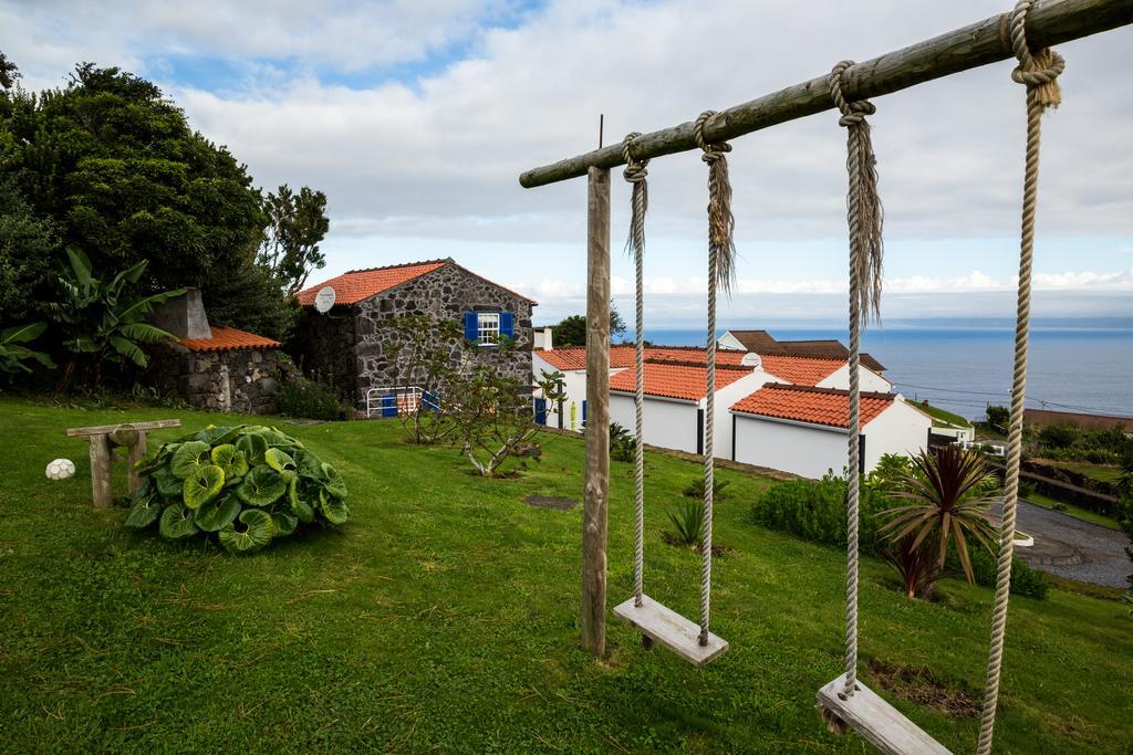 Quinta Da Ribeira Da Urze Country house *